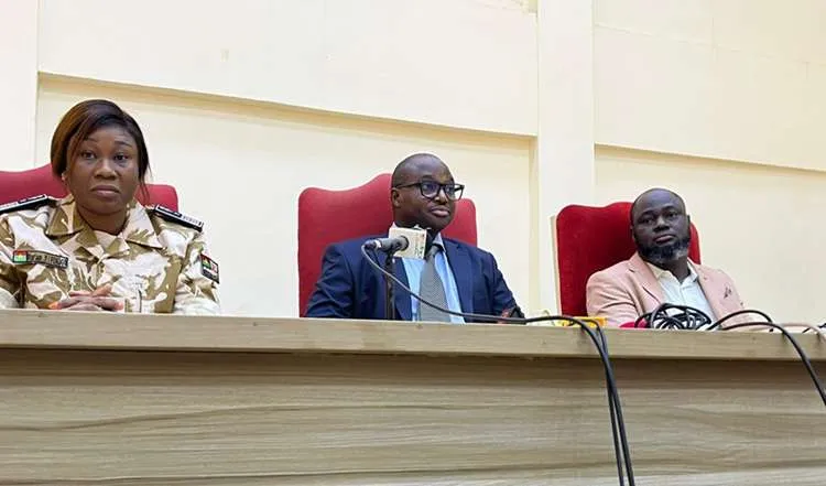 Des jeunes Burkinabè rapatriés du Ghana poursuivis pour escroquerie : le parquet fait le point